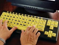 Teclado de computadora para personas con baja vision